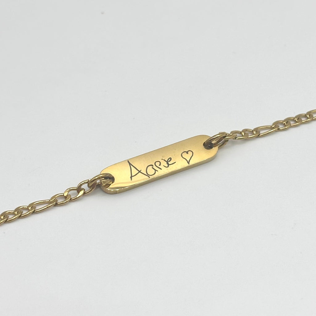 Armband met handgeschreven boodschap